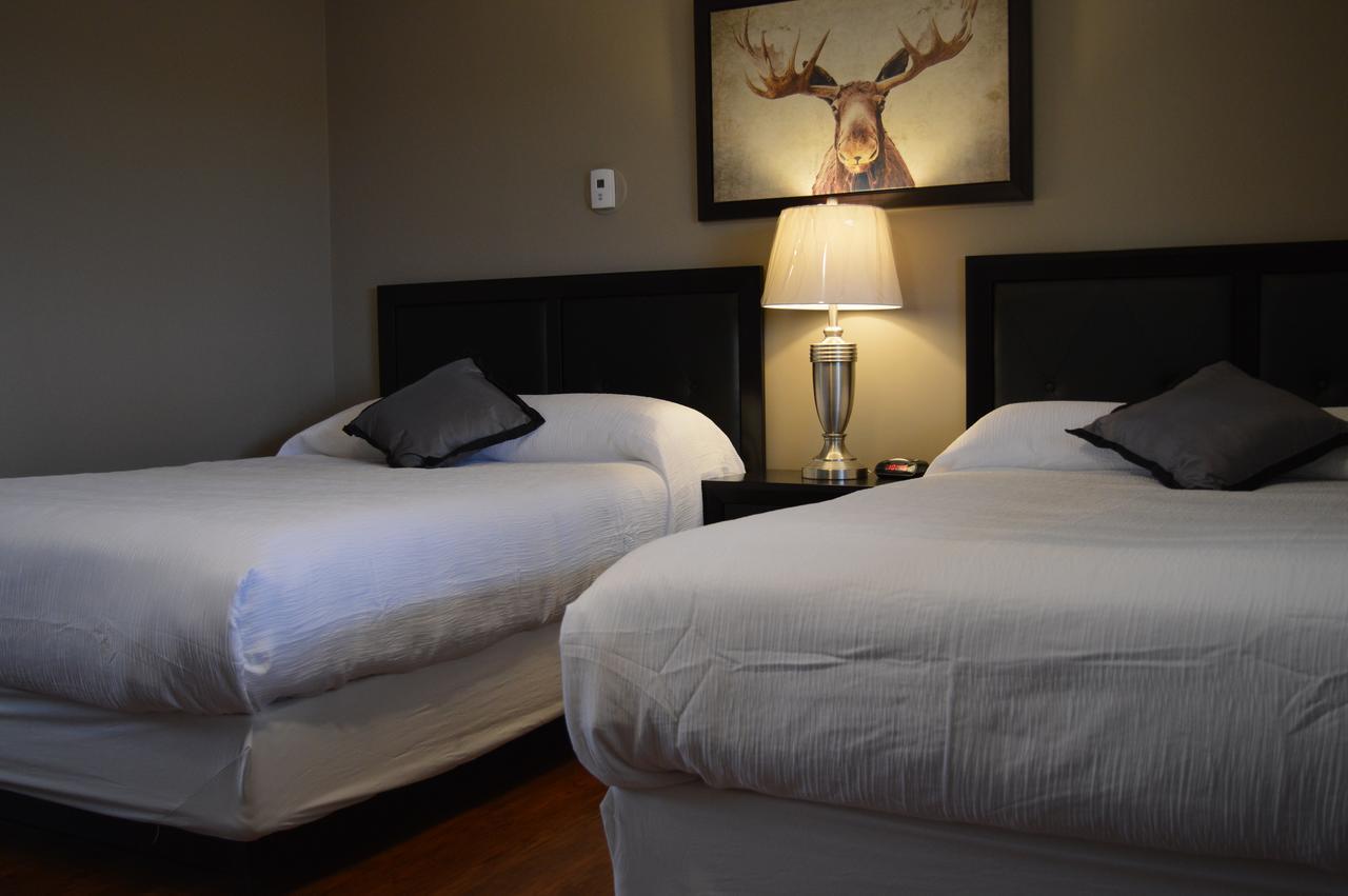 94 Motel & Rv Park 100 Mile House Екстериор снимка